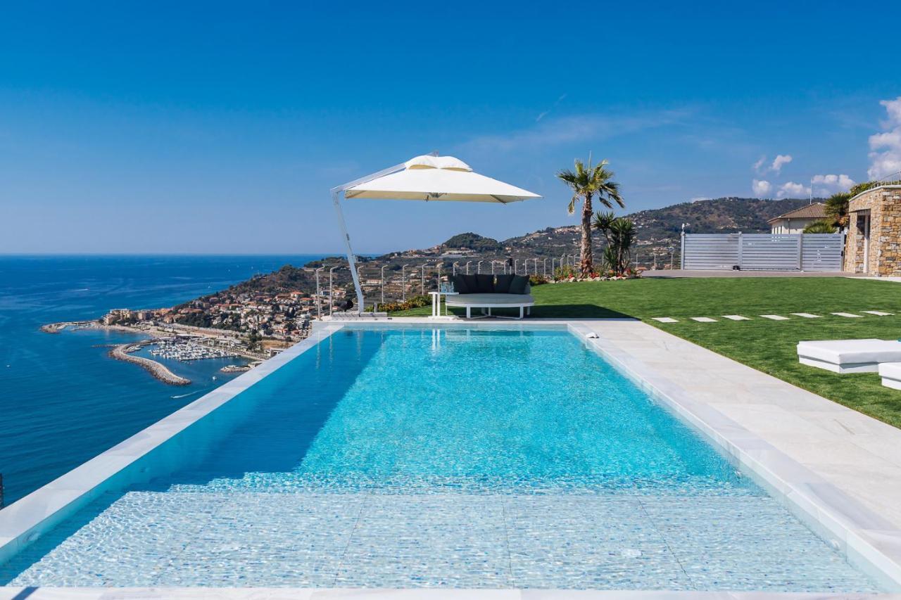 Villa Sabrina Riviera Dei Fiori A Picco Sul Mare Con Piscina Privata ,Wellness & Spa Імперія Екстер'єр фото