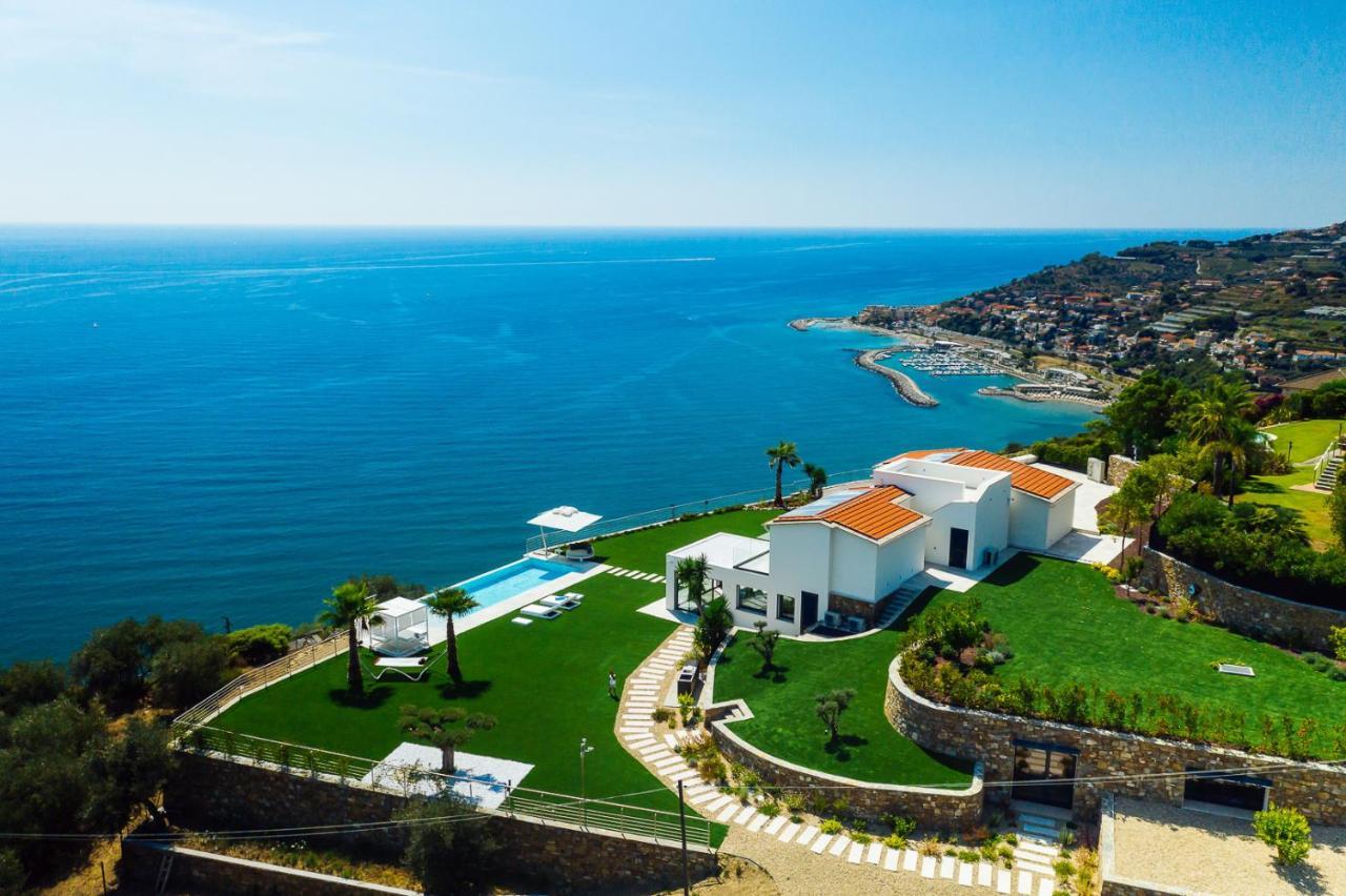 Villa Sabrina Riviera Dei Fiori A Picco Sul Mare Con Piscina Privata ,Wellness & Spa Імперія Екстер'єр фото