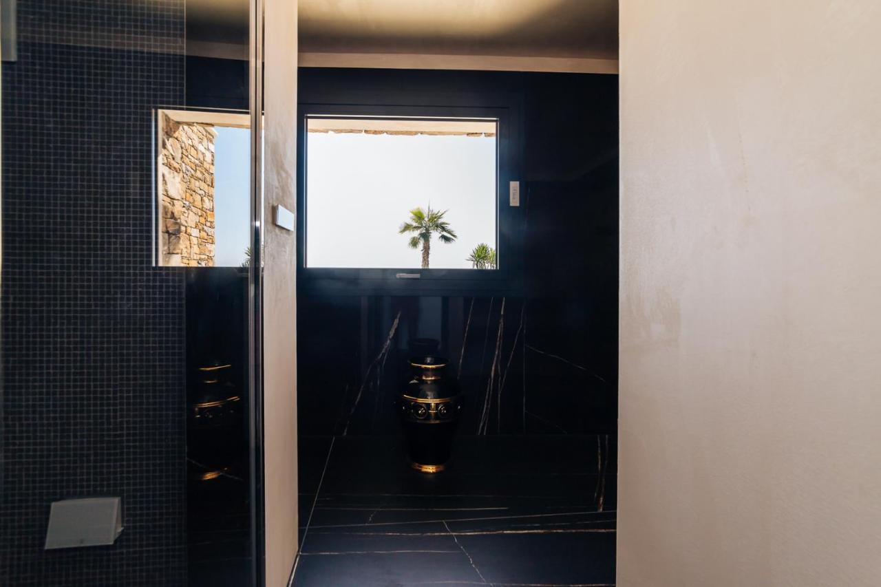 Villa Sabrina Riviera Dei Fiori A Picco Sul Mare Con Piscina Privata ,Wellness & Spa Імперія Екстер'єр фото